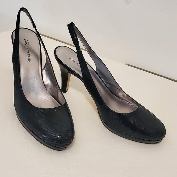 Anne Klein Black Textured Leather Sling back Pumps Size 9.5M - Picture 1 of 13